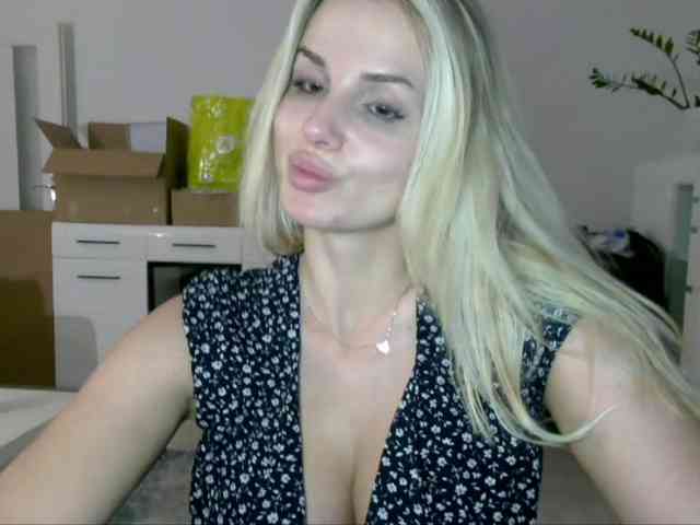 CorneliaSweet webcam