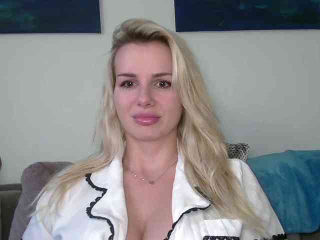 CorneliaSweet webcam