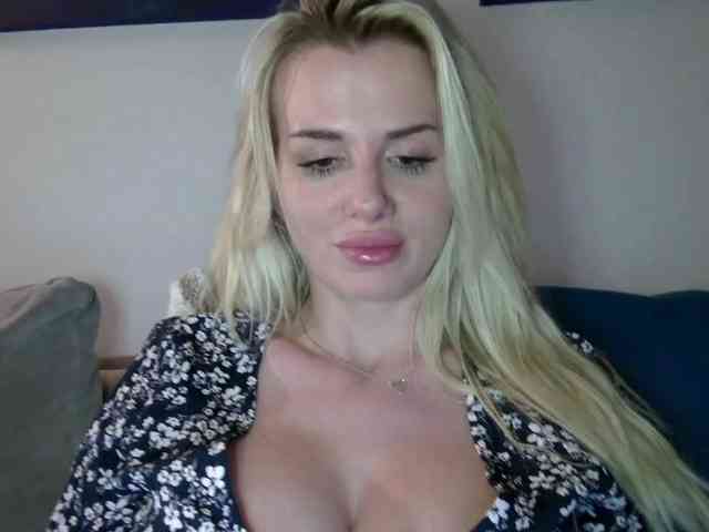 CorneliaSweet webcam