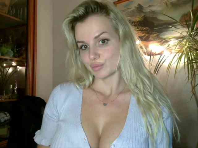 CorneliaSweet webcam