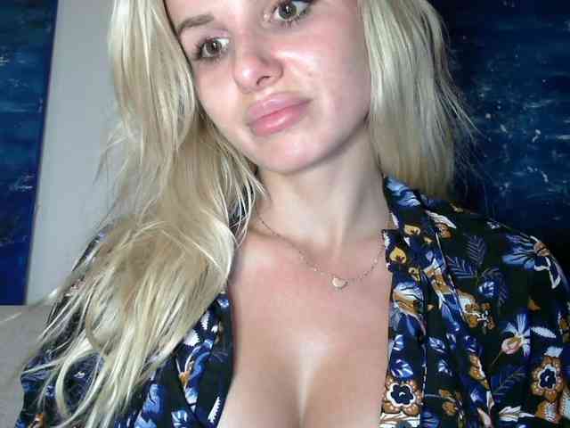 CorneliaSweet webcam