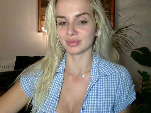 CorneliaSweet webcam