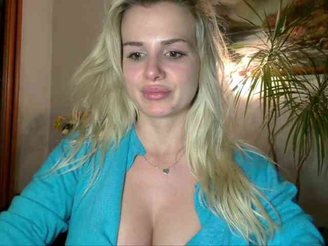 CorneliaSweet webcam