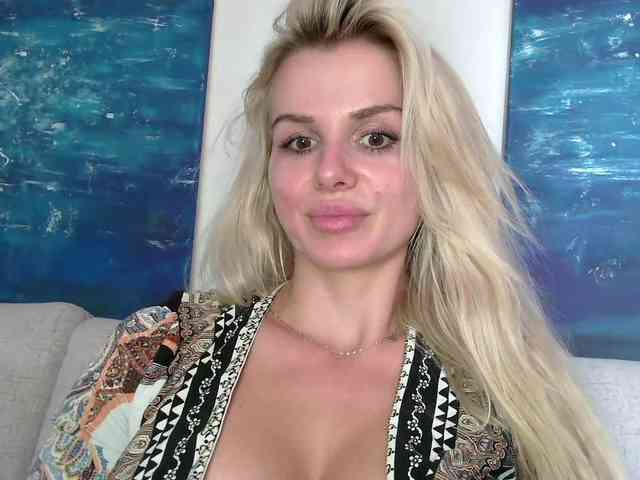 CorneliaSweet webcam