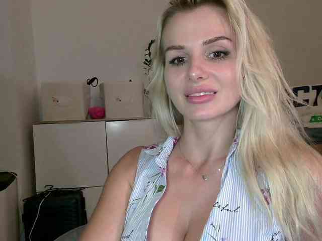 CorneliaSweet webcam