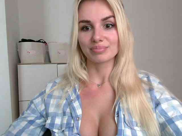 CorneliaSweet webcam