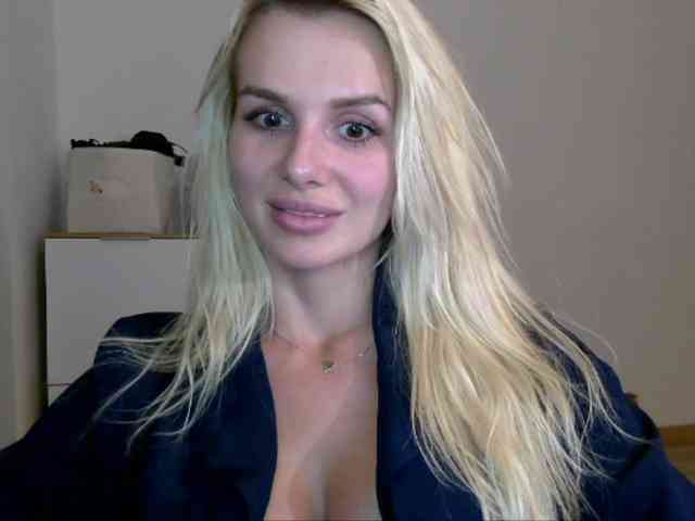 CorneliaSweet webcam