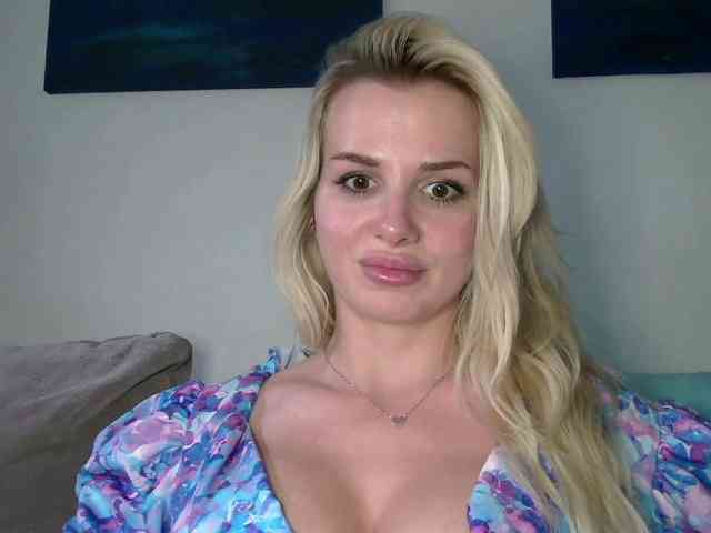 CorneliaSweet webcam