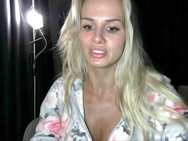 CorneliaSweet webcam