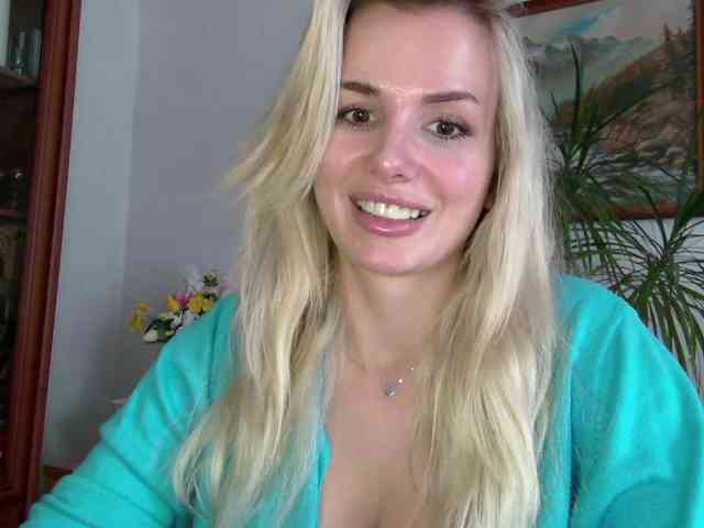 CorneliaSweet webcam