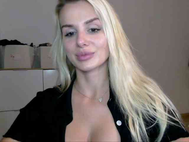 CorneliaSweet webcam