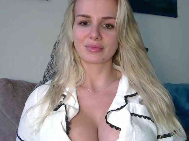 CorneliaSweet webcam