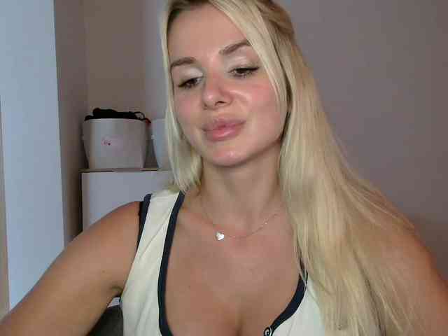 CorneliaSweet webcam