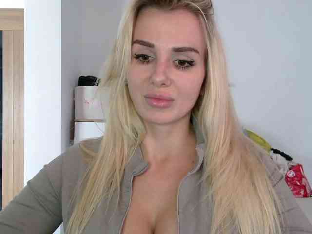 CorneliaSweet webcam