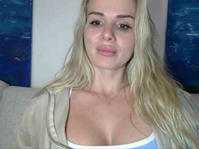 CorneliaSweet webcam