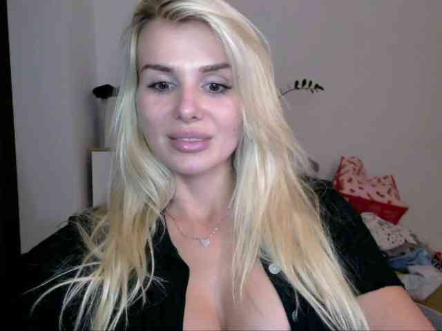 CorneliaSweet webcam