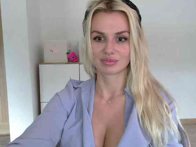 CorneliaSweet webcam