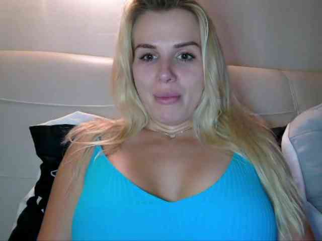 CorneliaSweet webcam