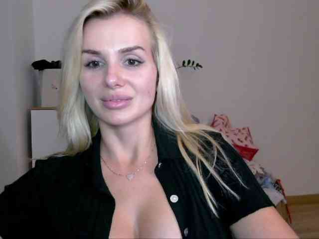CorneliaSweet webcam