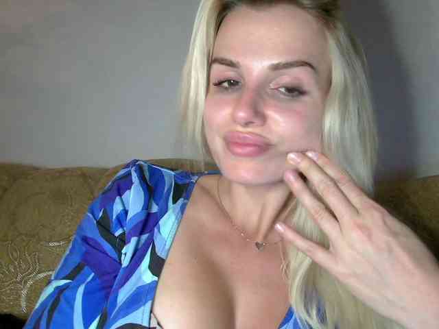 CorneliaSweet webcam