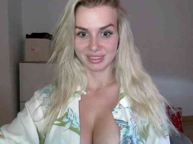 CorneliaSweet webcam