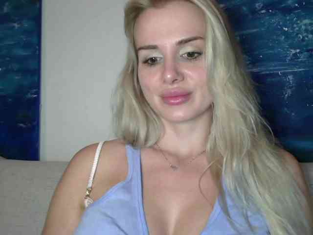 CorneliaSweet webcam