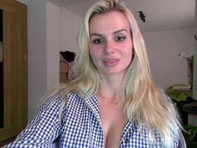 CorneliaSweet webcam