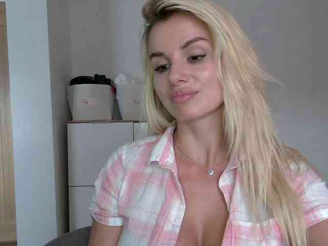 CorneliaSweet webcam
