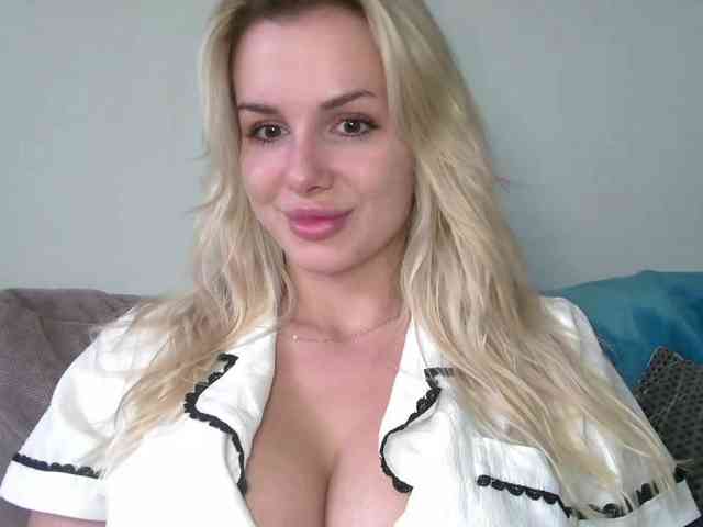 CorneliaSweet webcam