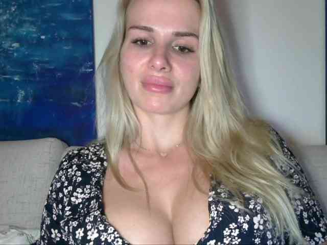 CorneliaSweet webcam