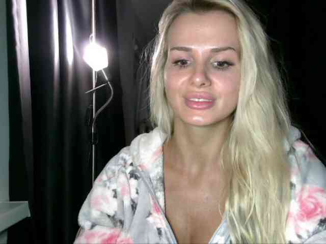 CorneliaSweet webcam
