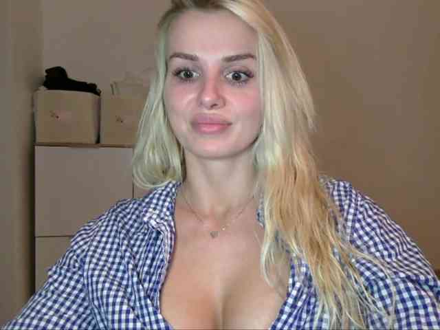 CorneliaSweet webcam