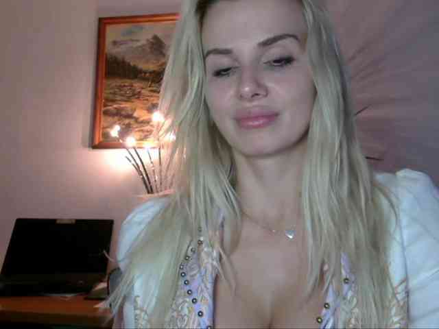 CorneliaSweet webcam