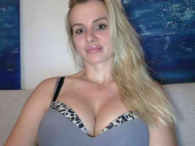CorneliaSweet webcam