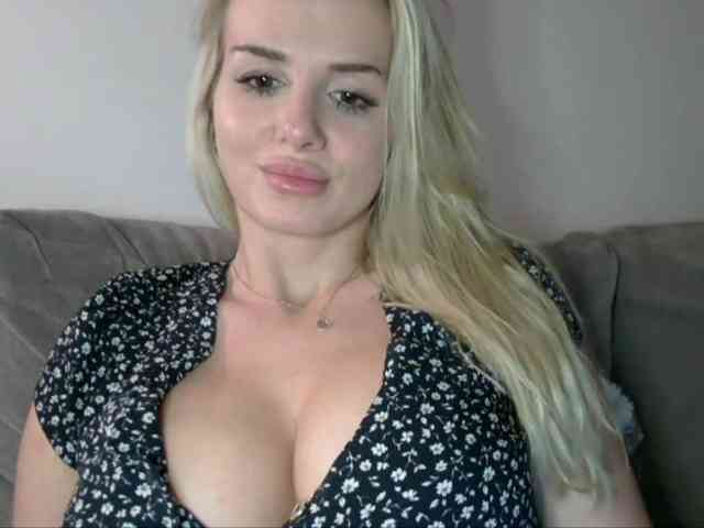 CorneliaSweet webcam