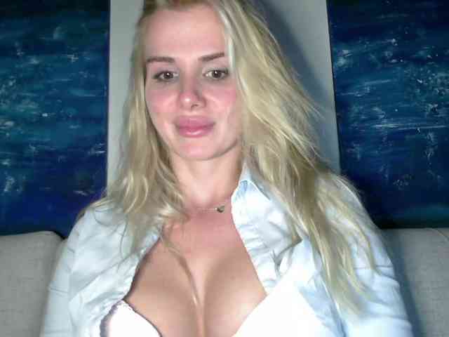 CorneliaSweet webcam