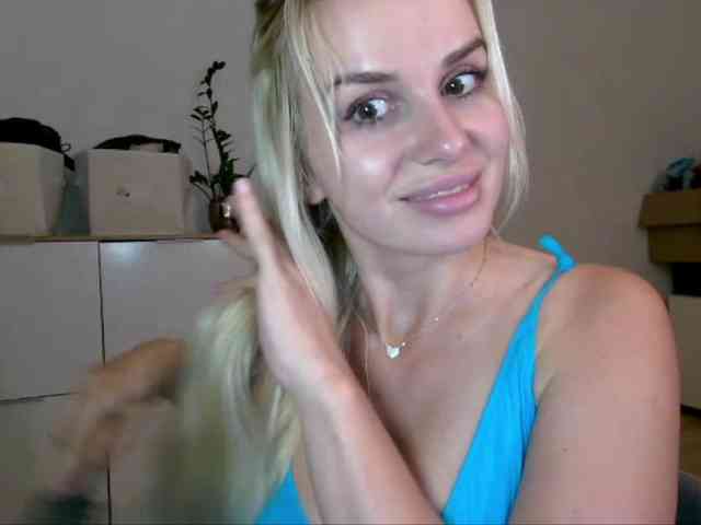 CorneliaSweet webcam
