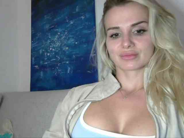 CorneliaSweet webcam