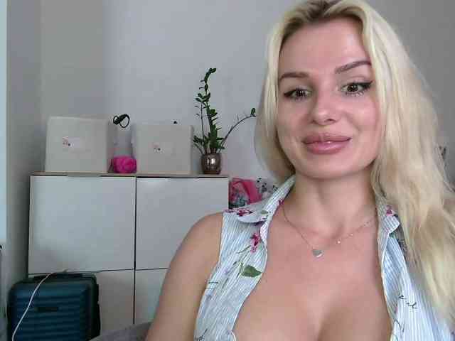 CorneliaSweet webcam