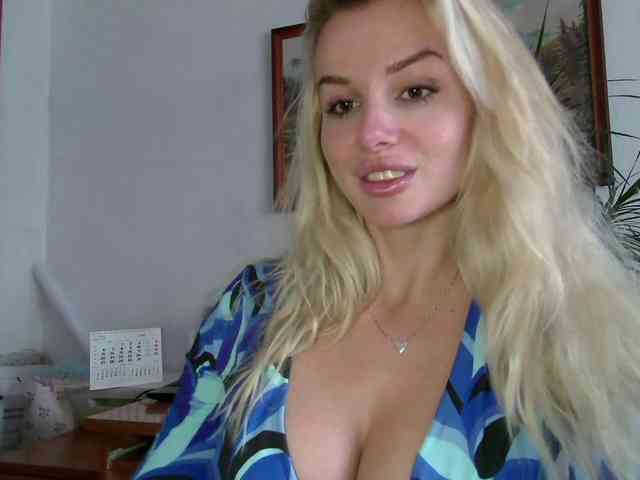 CorneliaSweet webcam