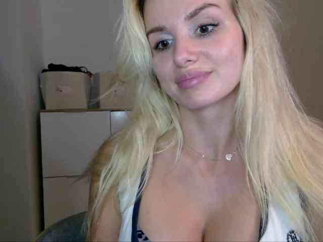 CorneliaSweet webcam