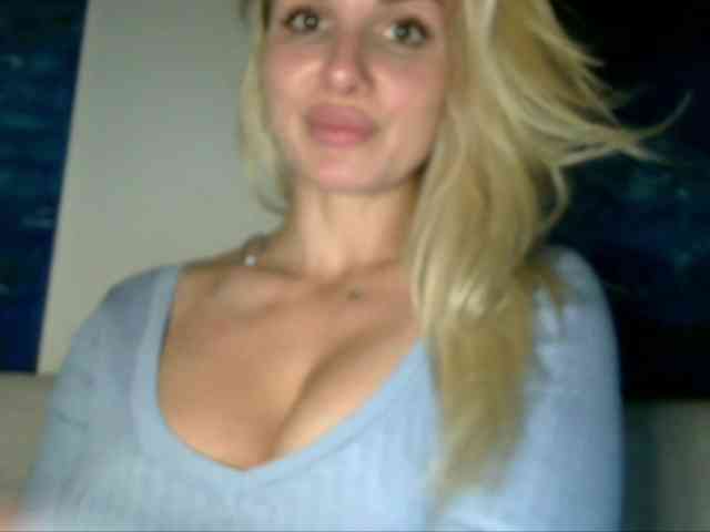 CorneliaSweet webcam