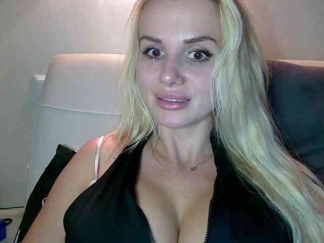 CorneliaSweet webcam