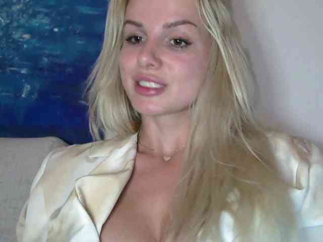 CorneliaSweet webcam