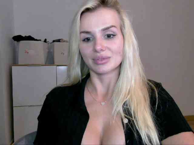 CorneliaSweet webcam