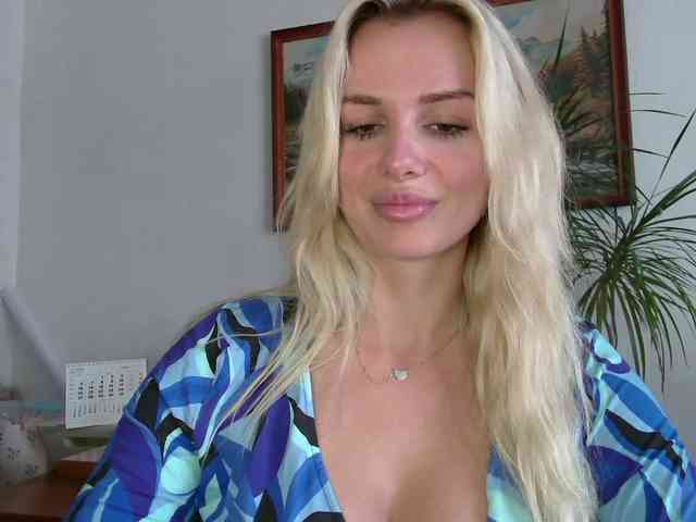 CorneliaSweet webcam