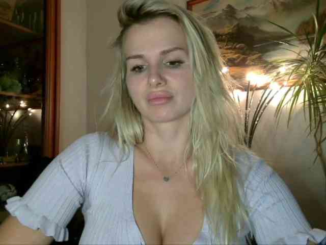 CorneliaSweet webcam