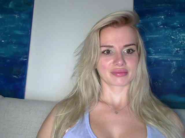 CorneliaSweet webcam