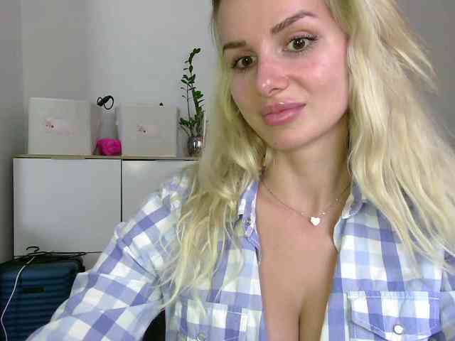 CorneliaSweet webcam
