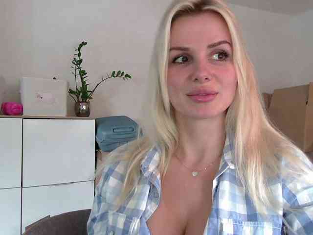 CorneliaSweet webcam